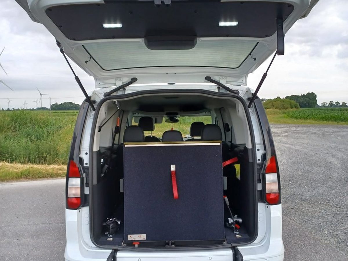 Ford Tourneo Connect von Taxi Freese mit Rollstuhlrampe